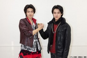 Boonboomger’s Haruhi Iuchi & Gozyuger’s Mio Fuyuno Hold a Torch-Passing Ceremony